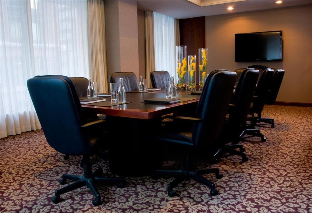 Cambridge Suites Toronto Bekvämligheter bild