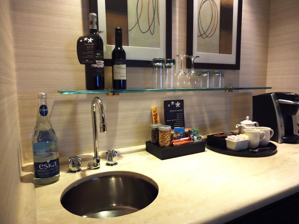 Cambridge Suites Toronto Exteriör bild