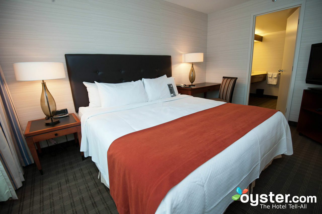 Cambridge Suites Toronto Exteriör bild